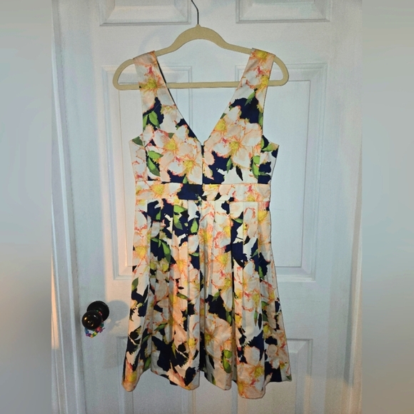 J. Crew Navy Yellow Orange Cotton Floral Pleated V-Neck Dress - Picture 4 of 10